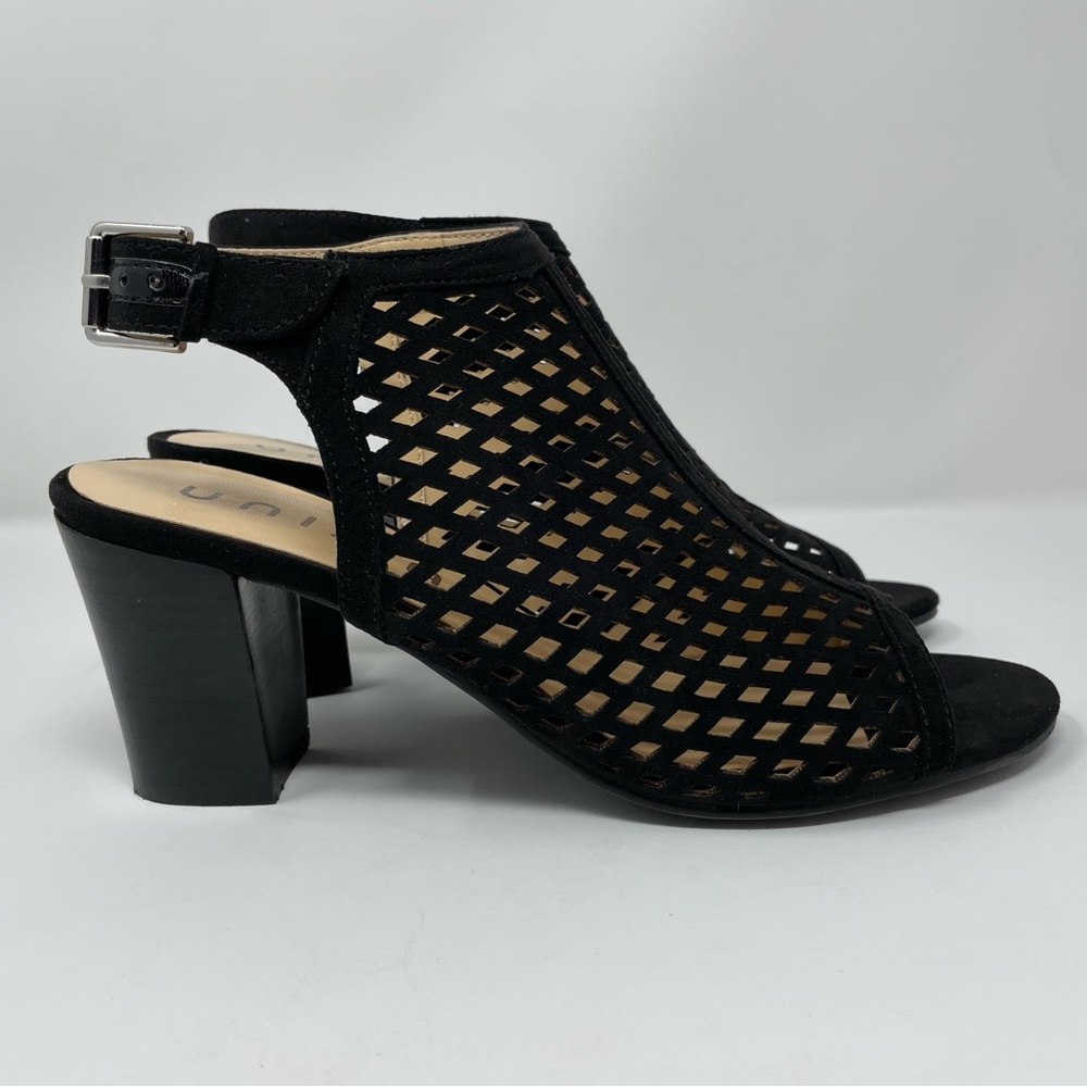 Unisa Women’s Ungaila Black Faux Suede Laser Cut Sandals Size 9
